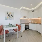 Διαμέρισμα Sunrise Sea View Penthouse With Airco & Heated Pool