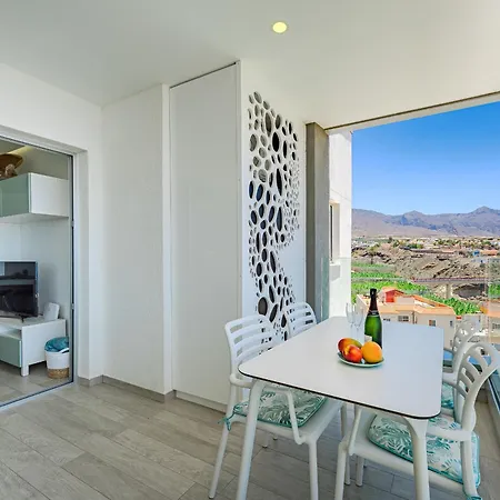 Sunrise Sea View Penthouse Lägenhet