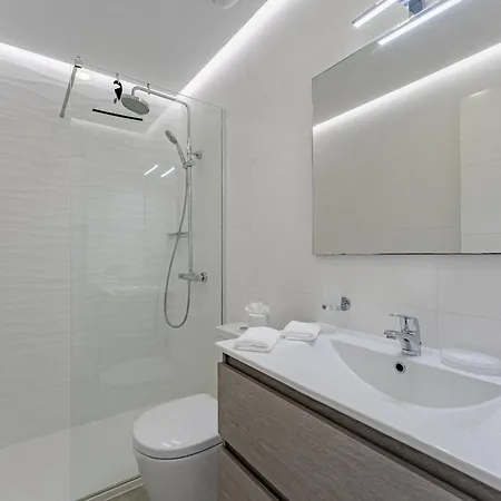 Sunrise Sea View Penthouse With Airco & Heated Pool *