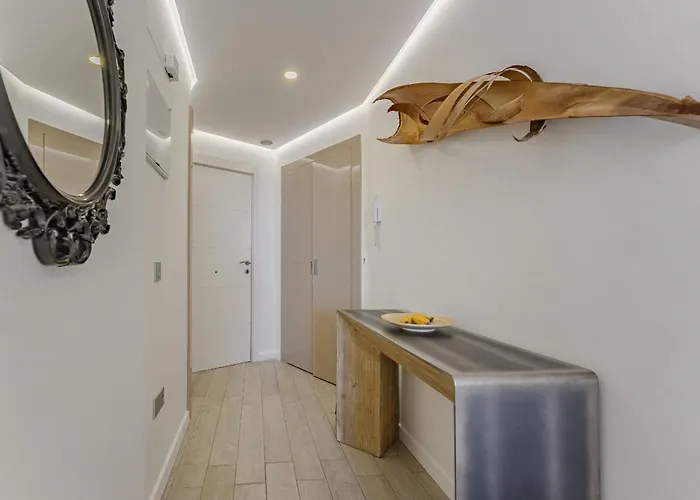 Sunrise Sea View Penthouse With Airco & Heated Pool *