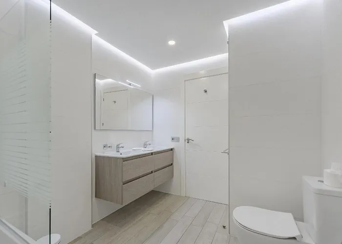 Sunrise Sea View Penthouse With Airco & Heated Pool Appartement