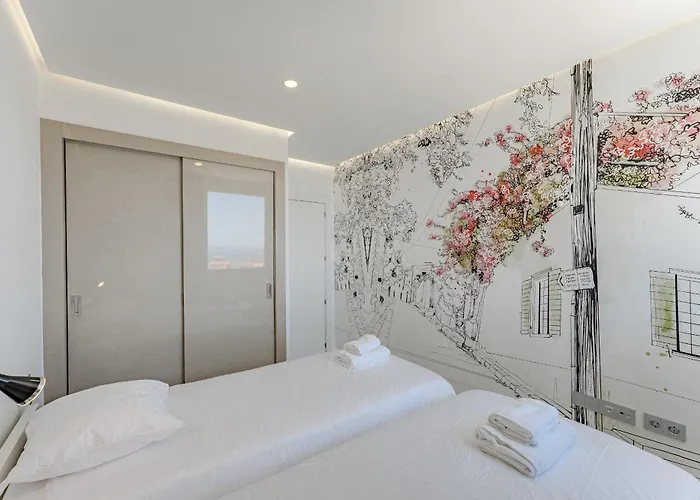 Sunrise Sea View Penthouse With Airco & Heated Pool Appartement *